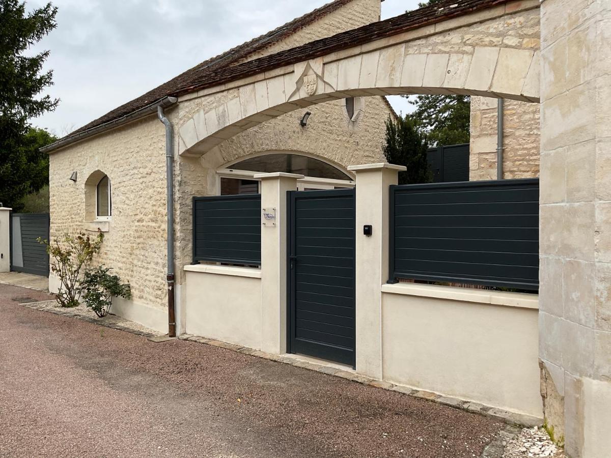 Logis Du Faubourg Petite Maison De Charme, Tranquille, Calme Et Lumineuse Val-de-Mercy Eksteriør bilde